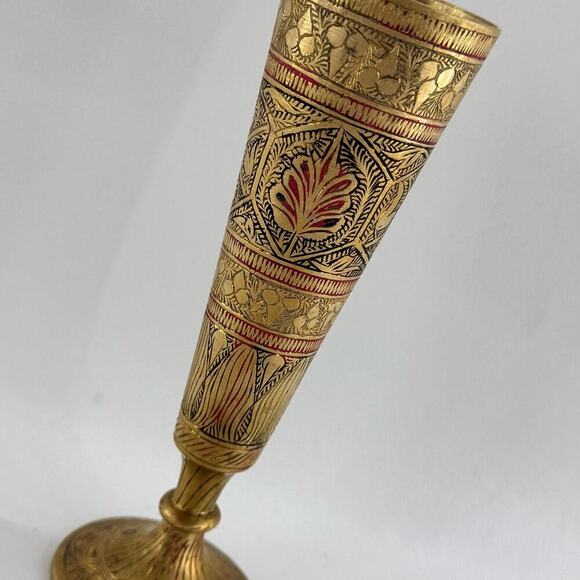 Vintage Solid Brass Bud Vase Hand Engraved Floral Feather Design 6.5" India - Picture 2 of 7